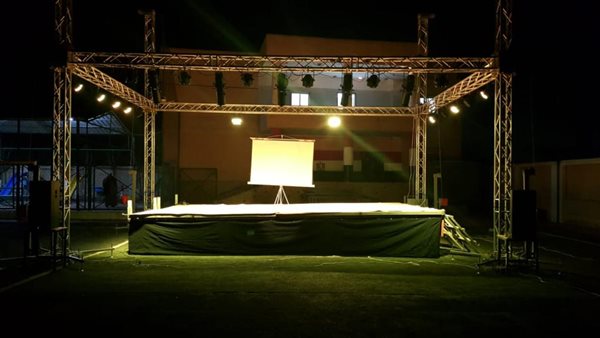 جانب من المسارح المتنقلة