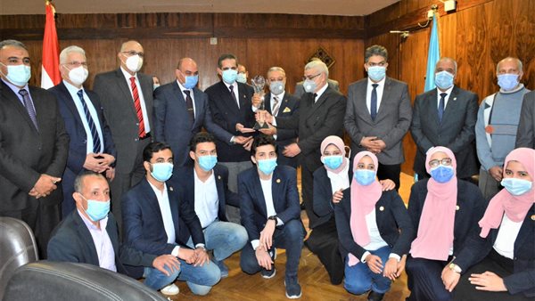 صورة من اللقاء 