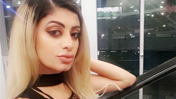 ميرهان كيلر، عارضة