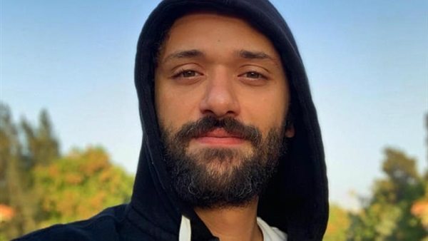 الفنان كريم محمود