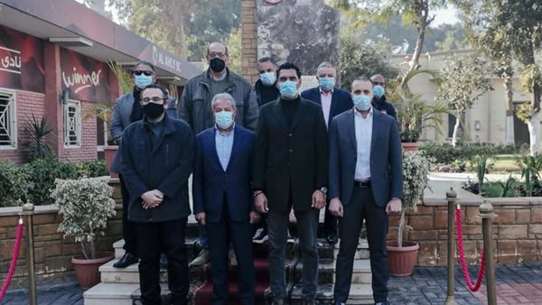 جانب من الحدث 