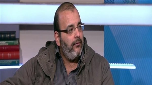 أيمن بهجت قمر