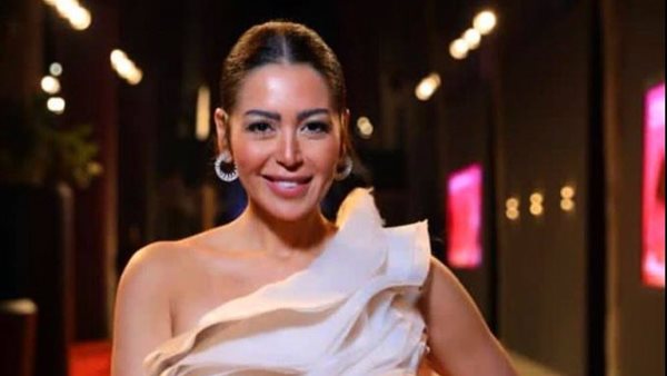 لقاء الخميسي 