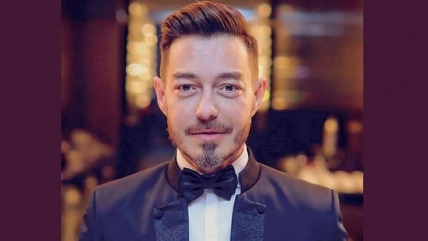 الفنان أحمد زاهر