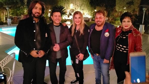 نادية الجندي وأصدقائها