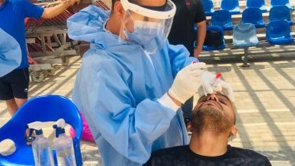 لاعبو أسوان يخضعون