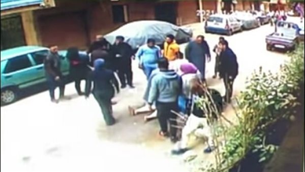 جانب من الحدث 