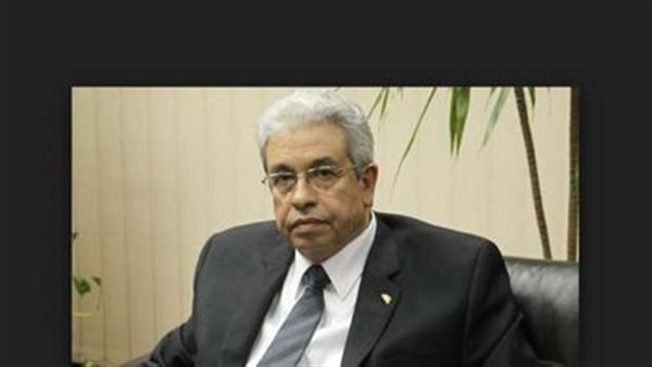 الدكتور عبد المنعم