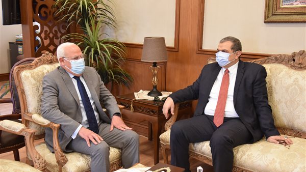 وزير القوى العاملة