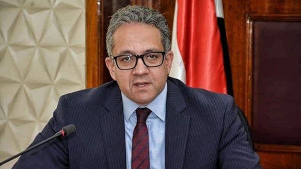 وزير السياحة