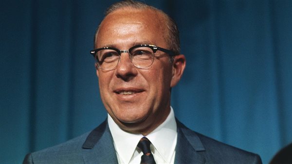 جورج شولتز وزير الخارجية