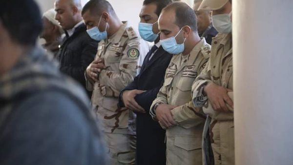 جانب من مراسم الجنازة