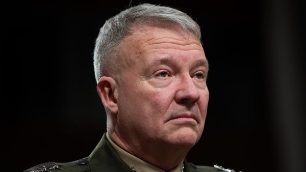  الجنرال كينيث ماكنزي