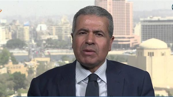 الكاتب الصحفى أشرف