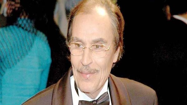 عزت العلايلى 