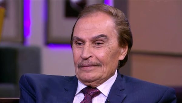 عزت العلايلي