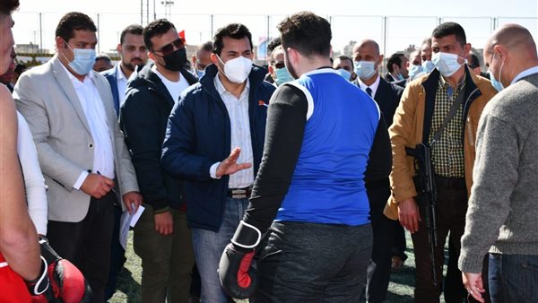 جانب من زيارة الوزير