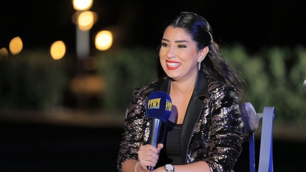 الفنانة ايتن عامر