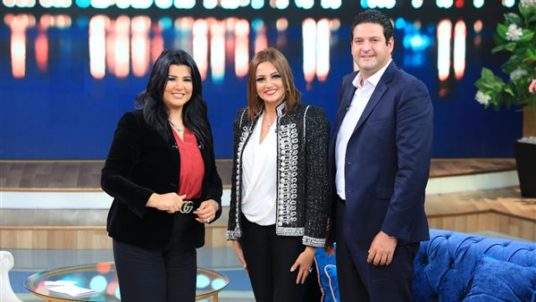 الفنانة بشرى وزوجها