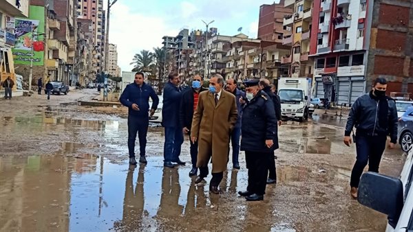 محافظ كفر الشيخ خلال