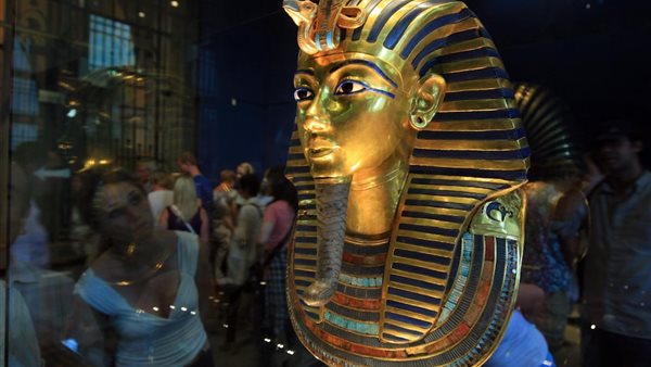 قناع الملك توت عنخ