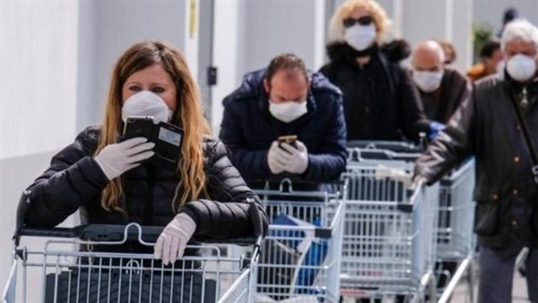 فيروس كورونا يتفشى