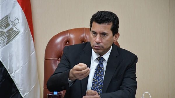 وزير الشباب والرياضة