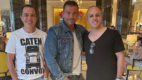 الهضبة وأصدقائه 