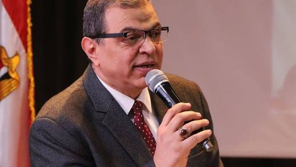 وزير القوى العاملة