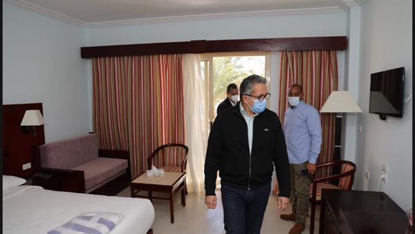 العنانى يتفقد عدد