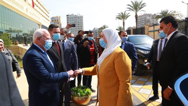 نيفين القباج وزيرة