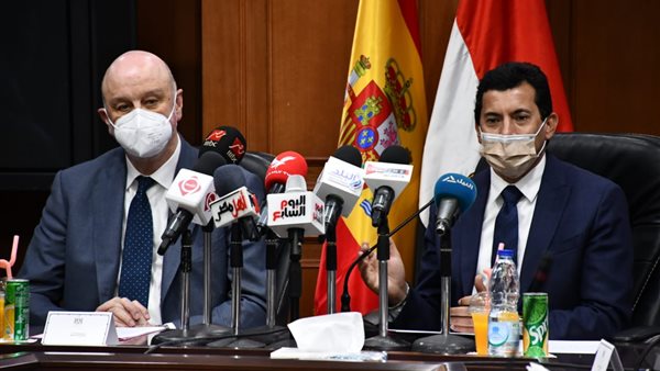 أشرف صبحي وزير الشباب