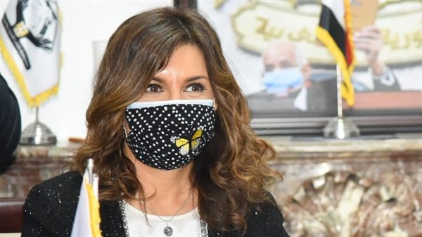 نبيلة مكرم وزيرة