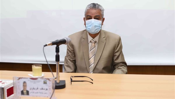 الدكتور يوسف غرباوى