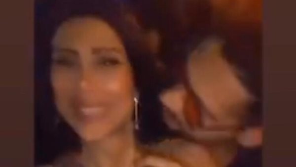 جانب من الفيديو 