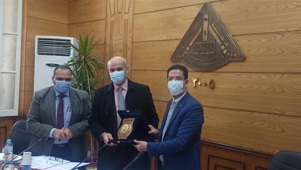 جانب من التكريم