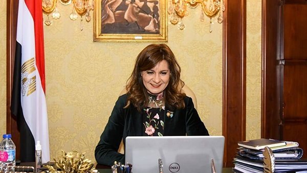 وزيرة الهجرة