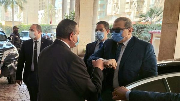 وزير القوى العاملة