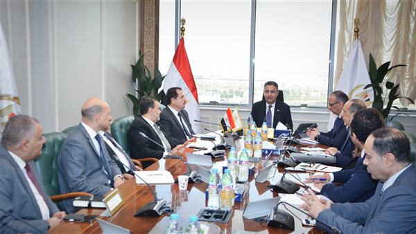  وزير التموين