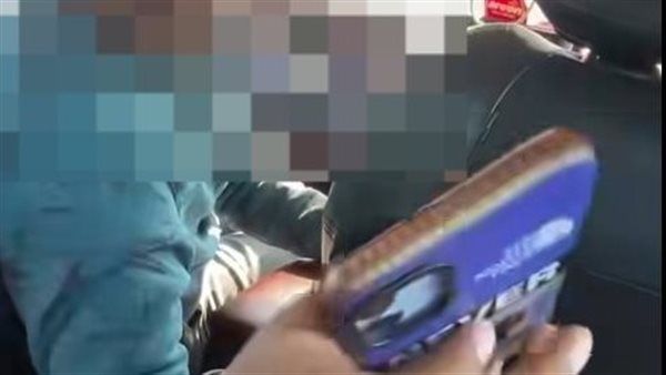 سائق يتحرش بسائحة