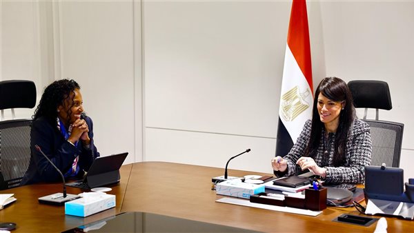 وزيرة التخطيط 