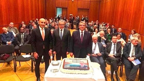 وزير التعليم خلال