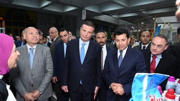 جانب من افتتاح معرض