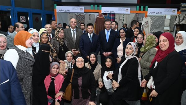 وزير الشباب والرياضة