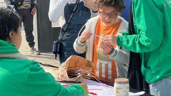 ورش عمل وجلسات نقاشية