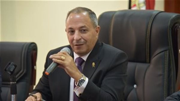  محافظ بورسعيد اللواء