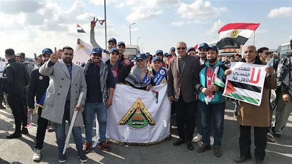  طلاب جامعة بنها