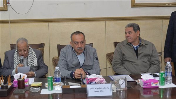  محافظ أسيوط