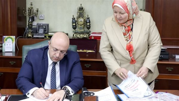 محافظ بني سويف يعتمد