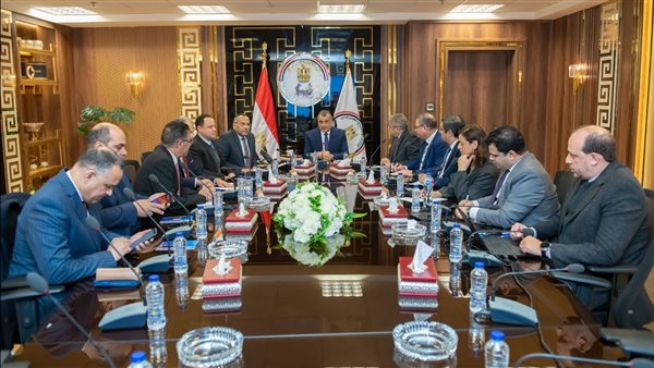 لقاء وزير الإنتاج